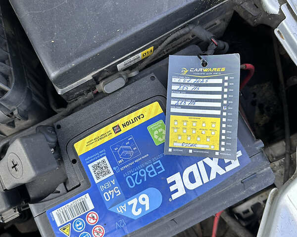 Серый Хендай Соната, объемом двигателя 2 л и пробегом 255 тыс. км за 3350 $, фото 17 на Automoto.ua