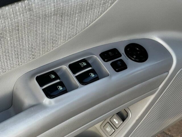 Серый Хендай Соната, объемом двигателя 2.4 л и пробегом 232 тыс. км за 5590 $, фото 9 на Automoto.ua