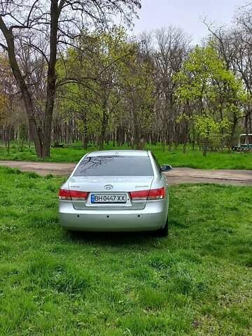Хендай Соната 2006 в Одессе на Automoto.ua Серый Хендай Соната, объемом двигателя 2 л и пробегом 290 тыс. км за 5900 $, фото 30 на Automoto.ua