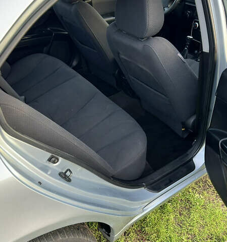 Хендай Соната 2006 у Смеле на Automoto.ua Сірий Хендай Соната, об'ємом двигуна 1.99 л та пробігом 275 тис. км за 5100 $, фото 19 на Automoto.ua