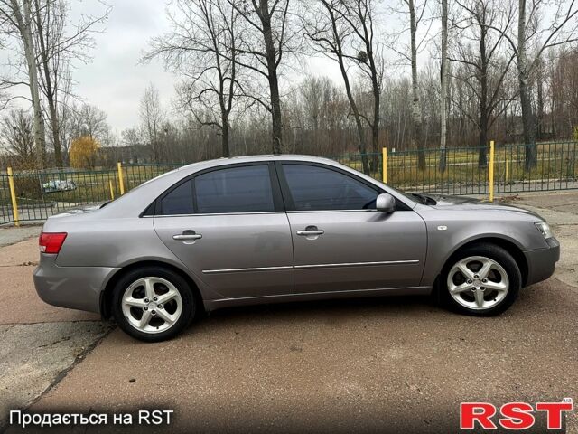 Серый Хендай Соната, объемом двигателя 2.4 л и пробегом 192 тыс. км за 6000 $, фото 8 на Automoto.ua