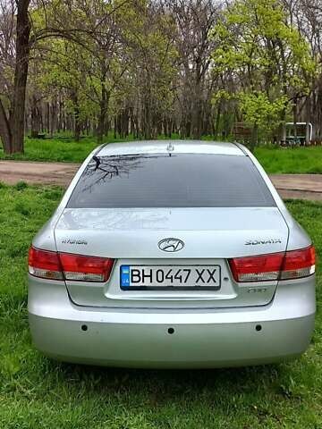 Хендай Соната 2006 в Одессе на Automoto.ua Серый Хендай Соната, объемом двигателя 2 л и пробегом 290 тыс. км за 5900 $, фото 29 на Automoto.ua