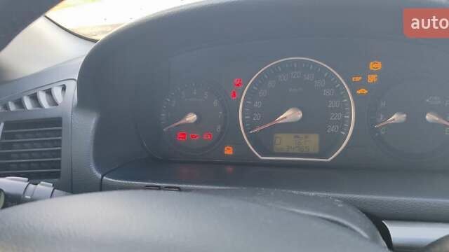 Сірий Хендай Соната, об'ємом двигуна 2.36 л та пробігом 350 тис. км за 4800 $, фото 8 на Automoto.ua