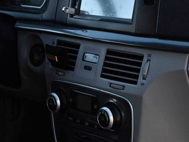 Серый Хендай Соната, объемом двигателя 2.4 л и пробегом 280 тыс. км за 5299 $, фото 10 на Automoto.ua