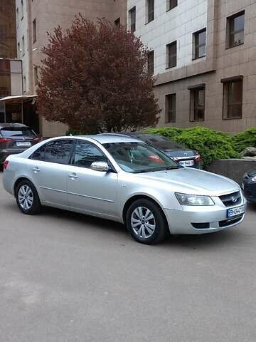 Хендай Соната 2006 в Одессе на Automoto.ua Серый Хендай Соната, объемом двигателя 2 л и пробегом 290 тыс. км за 5900 $, фото 8 на Automoto.ua