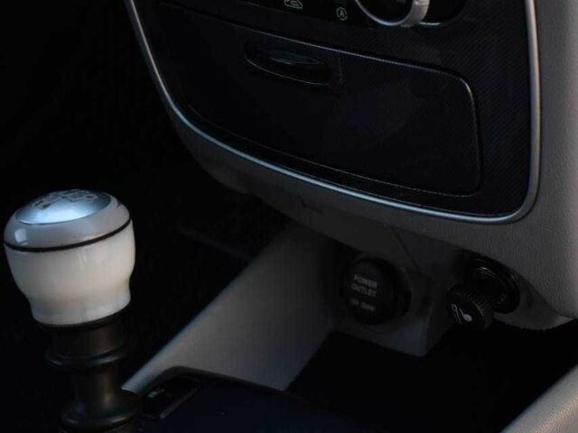 Серый Хендай Соната, объемом двигателя 2.4 л и пробегом 280 тыс. км за 5299 $, фото 13 на Automoto.ua