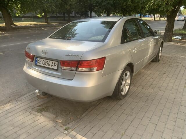 Сірий Хендай Соната, об'ємом двигуна 2 л та пробігом 340 тис. км за 3550 $, фото 3 на Automoto.ua