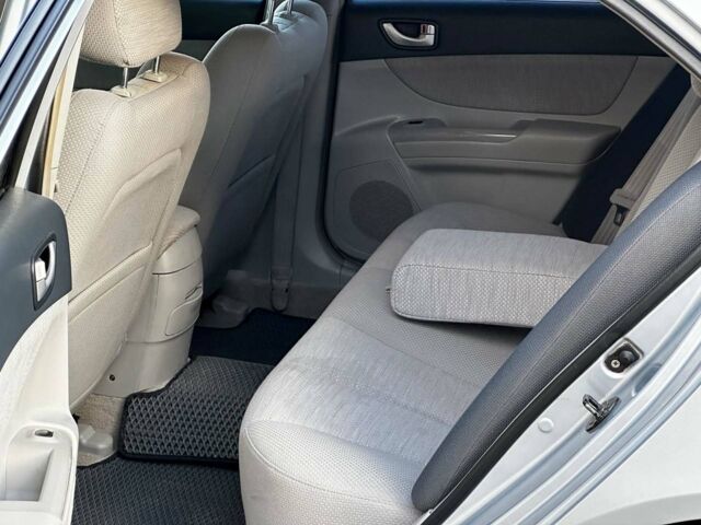 Серый Хендай Соната, объемом двигателя 2.4 л и пробегом 232 тыс. км за 5590 $, фото 12 на Automoto.ua