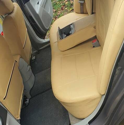 Серый Хендай Соната, объемом двигателя 2.4 л и пробегом 290 тыс. км за 5000 $, фото 6 на Automoto.ua