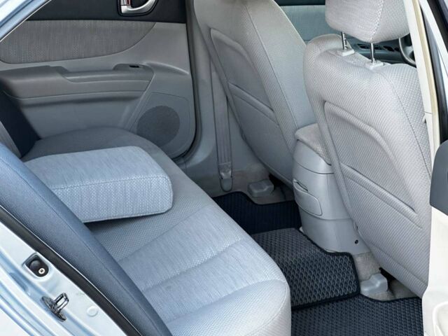 Серый Хендай Соната, объемом двигателя 2.4 л и пробегом 232 тыс. км за 5590 $, фото 13 на Automoto.ua