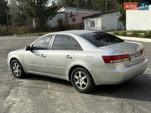 Сірий Хендай Соната, об'ємом двигуна 2 л та пробігом 420 тис. км за 3500 $, фото 3 на Automoto.ua