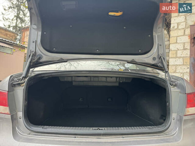 Серый Хендай Соната, объемом двигателя 2 л и пробегом 42 тыс. км за 9999 $, фото 38 на Automoto.ua