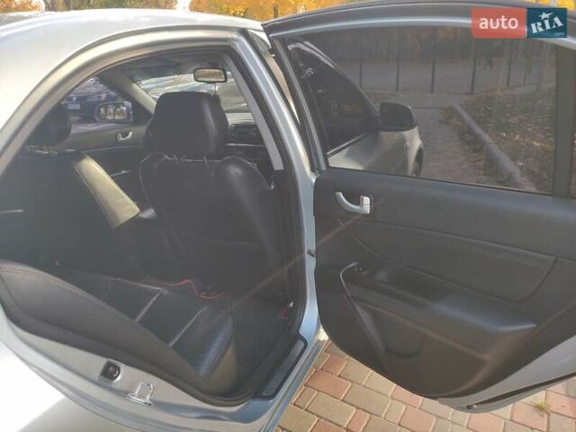 Серый Хендай Соната, объемом двигателя 2.4 л и пробегом 271 тыс. км за 7000 $, фото 10 на Automoto.ua