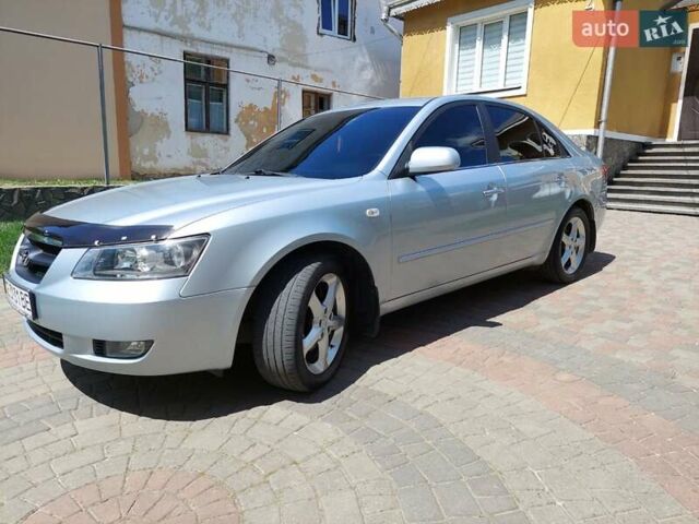 Хендай Соната 2007 в Черновцах на Automoto.ua Серый Хендай Соната, объемом двигателя 2.4 л и пробегом 135 тыс. км за 6000 $, фото 5 на Automoto.ua