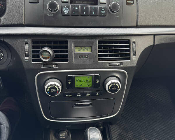 Серый Хендай Соната, объемом двигателя 2.36 л и пробегом 307 тыс. км за 5550 $, фото 44 на Automoto.ua