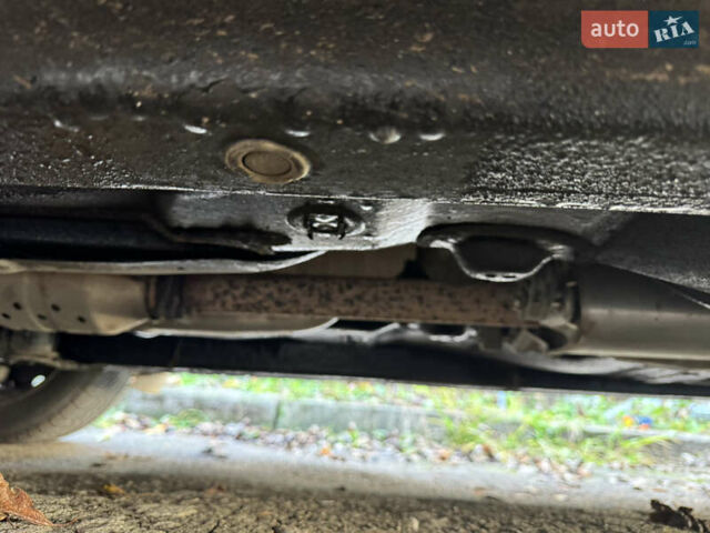 Серый Хендай Соната, объемом двигателя 2 л и пробегом 42 тыс. км за 9999 $, фото 24 на Automoto.ua