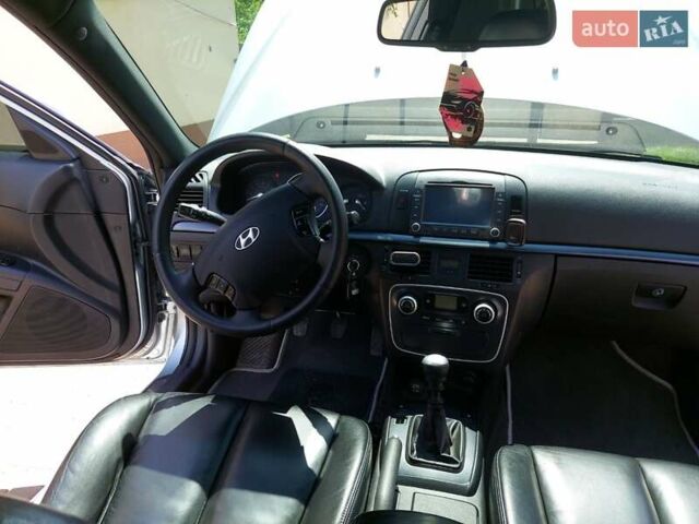 Хендай Соната 2007 в Черновцах на Automoto.ua Серый Хендай Соната, объемом двигателя 2.4 л и пробегом 135 тыс. км за 6000 $, фото 12 на Automoto.ua