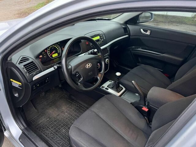 Серый Хендай Соната, объемом двигателя 2 л и пробегом 191 тыс. км за 5950 $, фото 16 на Automoto.ua