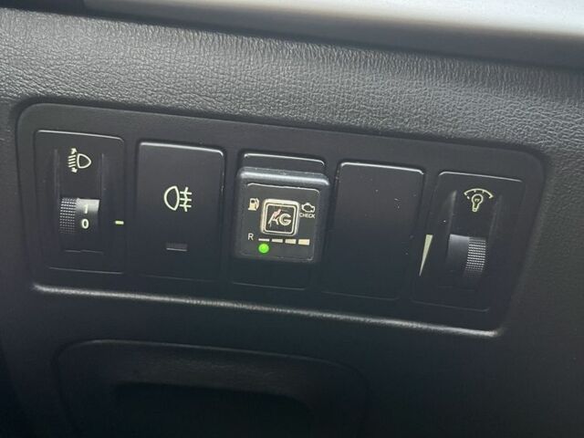 Серый Хендай Соната, объемом двигателя 2 л и пробегом 271 тыс. км за 4250 $, фото 21 на Automoto.ua