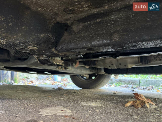 Серый Хендай Соната, объемом двигателя 2 л и пробегом 42 тыс. км за 9999 $, фото 23 на Automoto.ua