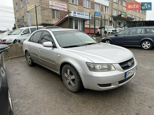 Серый Хендай Соната, объемом двигателя 1.99 л и пробегом 260 тыс. км за 4199 $, фото 1 на Automoto.ua