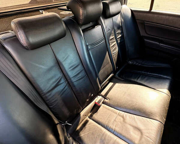 Сірий Хендай Соната, об'ємом двигуна 2.36 л та пробігом 500 тис. км за 6000 $, фото 1 на Automoto.ua