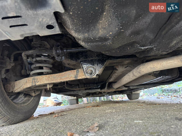 Серый Хендай Соната, объемом двигателя 2 л и пробегом 42 тыс. км за 9999 $, фото 21 на Automoto.ua