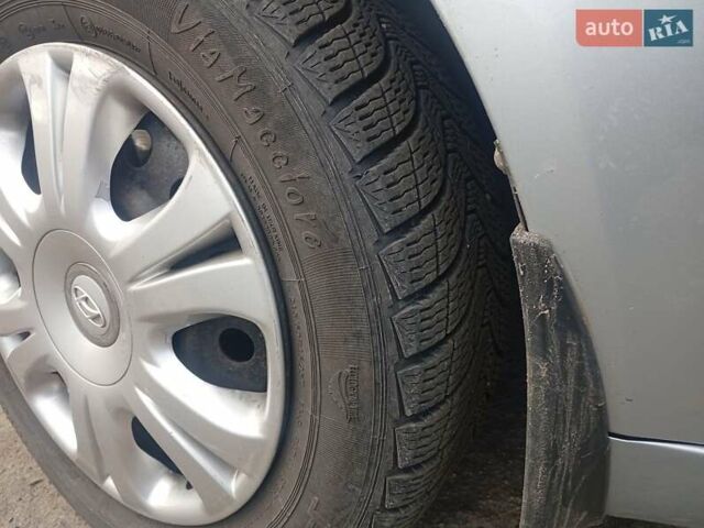 Сірий Хендай Соната, об'ємом двигуна 3.34 л та пробігом 190 тис. км за 5300 $, фото 10 на Automoto.ua