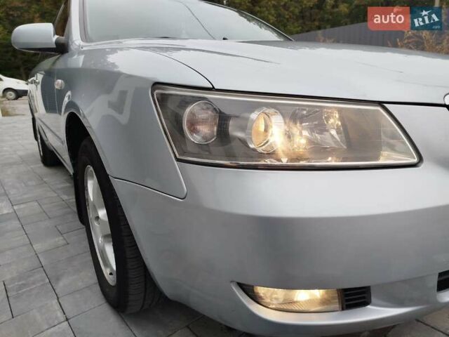 Сірий Хендай Соната, об'ємом двигуна 2 л та пробігом 126 тис. км за 6200 $, фото 8 на Automoto.ua