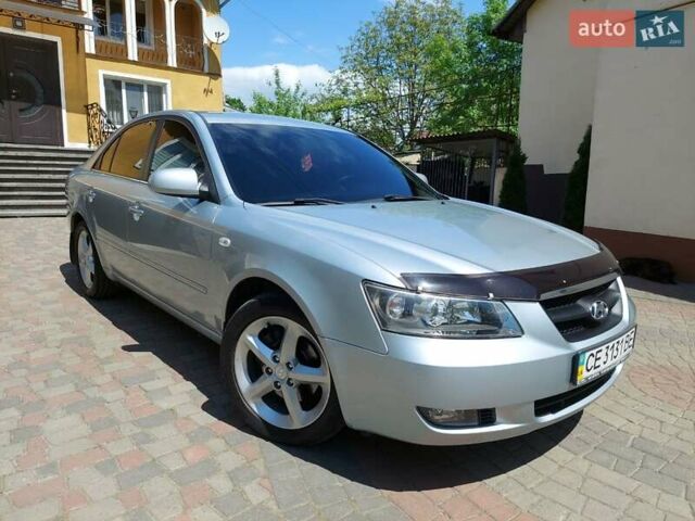 Хендай Соната 2007 в Черновцах на Automoto.ua Серый Хендай Соната, объемом двигателя 2.4 л и пробегом 135 тыс. км за 6000 $, фото 7 на Automoto.ua