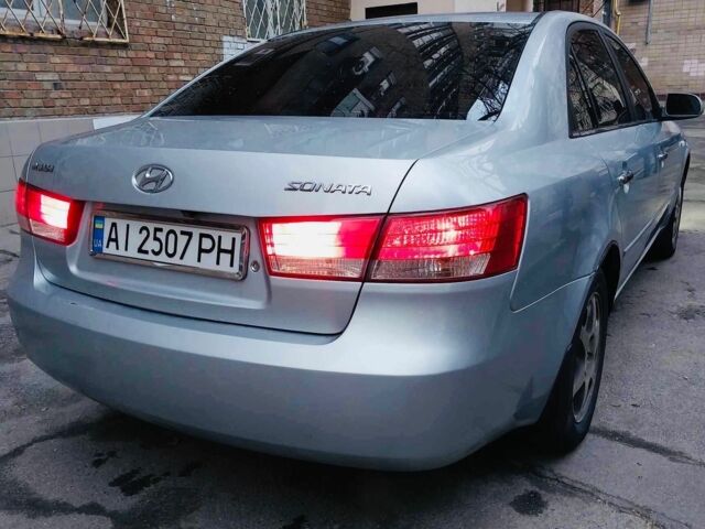Серый Хендай Соната, объемом двигателя 2 л и пробегом 345 тыс. км за 4650 $, фото 1 на Automoto.ua