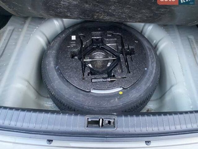 Серый Хендай Соната, объемом двигателя 2 л и пробегом 115 тыс. км за 7800 $, фото 21 на Automoto.ua