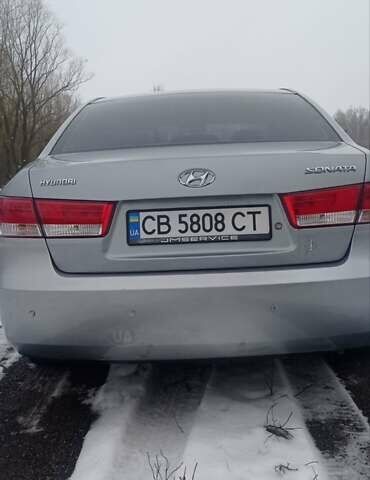 Сірий Хендай Соната, об'ємом двигуна 2 л та пробігом 195 тис. км за 5100 $, фото 5 на Automoto.ua