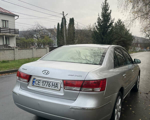Серый Хендай Соната, объемом двигателя 2.36 л и пробегом 246 тыс. км за 6650 $, фото 5 на Automoto.ua