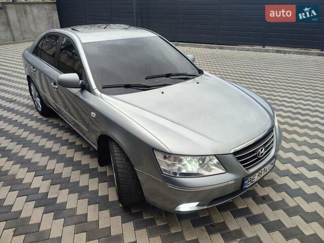 Сірий Хендай Соната, об'ємом двигуна 3.34 л та пробігом 280 тис. км за 7000 $, фото 22 на Automoto.ua