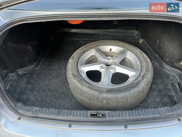 Сірий Хендай Соната, об'ємом двигуна 2.36 л та пробігом 197 тис. км за 6500 $, фото 42 на Automoto.ua
