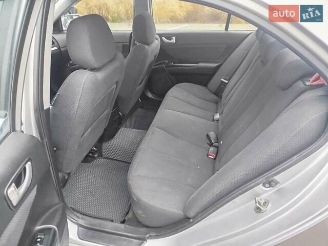 Сірий Хендай Соната, об'ємом двигуна 1.99 л та пробігом 350 тис. км за 6200 $, фото 17 на Automoto.ua
