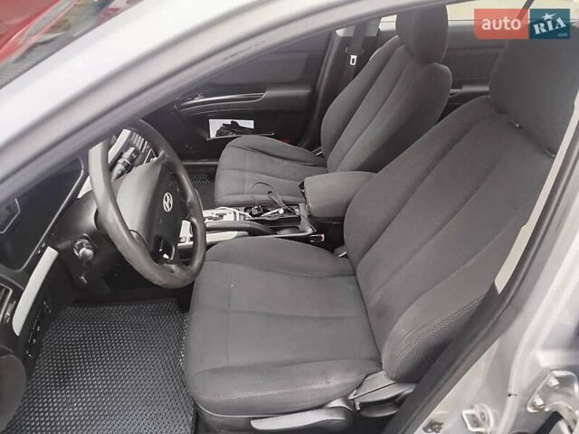 Сірий Хендай Соната, об'ємом двигуна 1.99 л та пробігом 350 тис. км за 6200 $, фото 14 на Automoto.ua