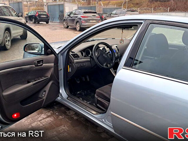 Хендай Соната 2008 у Тернополі на Automoto.ua Сірий Хендай Соната, об'ємом двигуна 2 л та пробігом 127 тис. км за 7600 $, фото 11 на Automoto.ua