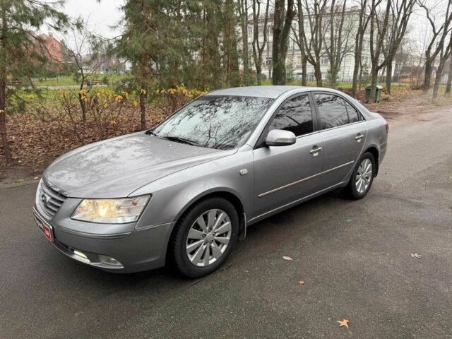 Серый Хендай Соната, объемом двигателя 2.4 л и пробегом 266 тыс. км за 6990 $, фото 8 на Automoto.ua