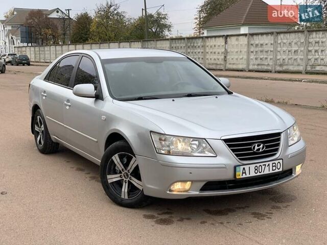 Хендай Соната 2008 в Киеве на Automoto.ua Серый Хендай Соната, объемом двигателя 2 л и пробегом 200 тыс. км за 5700 $, фото 27 на Automoto.ua