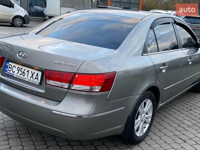 Серый Хендай Соната, объемом двигателя 2 л и пробегом 115 тыс. км за 7800 $, фото 11 на Automoto.ua