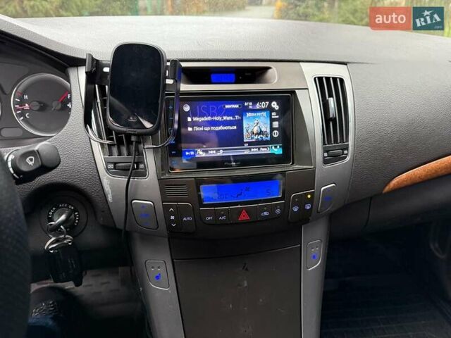 Серый Хендай Соната, объемом двигателя 2.4 л и пробегом 266 тыс. км за 6990 $, фото 14 на Automoto.ua