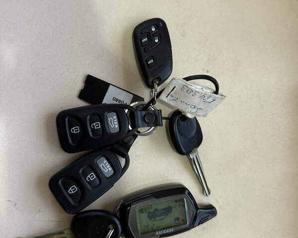 Серый Хендай Соната, объемом двигателя 2.4 л и пробегом 266 тыс. км за 8500 $, фото 63 на Automoto.ua