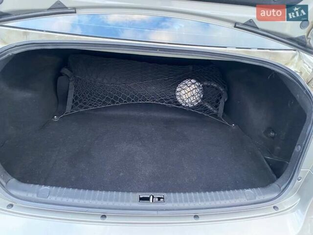 Серый Хендай Соната, объемом двигателя 2 л и пробегом 115 тыс. км за 7800 $, фото 19 на Automoto.ua