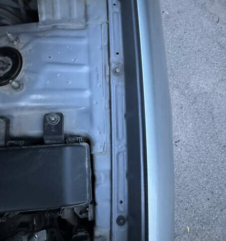 Сірий Хендай Соната, об'ємом двигуна 2.36 л та пробігом 197 тис. км за 6500 $, фото 32 на Automoto.ua