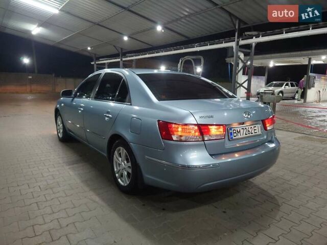 Серый Хендай Соната, объемом двигателя 2 л и пробегом 239 тыс. км за 6400 $, фото 2 на Automoto.ua