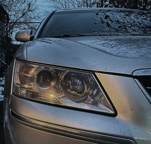 Серый Хендай Соната, объемом двигателя 2.4 л и пробегом 222 тыс. км за 5800 $, фото 4 на Automoto.ua