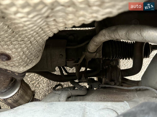 Серый Хендай Соната, объемом двигателя 2.4 л и пробегом 266 тыс. км за 8500 $, фото 32 на Automoto.ua