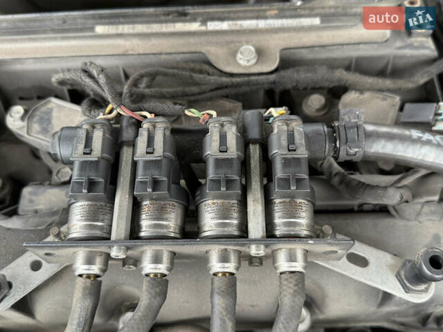 Серый Хендай Соната, объемом двигателя 2.4 л и пробегом 266 тыс. км за 8500 $, фото 36 на Automoto.ua